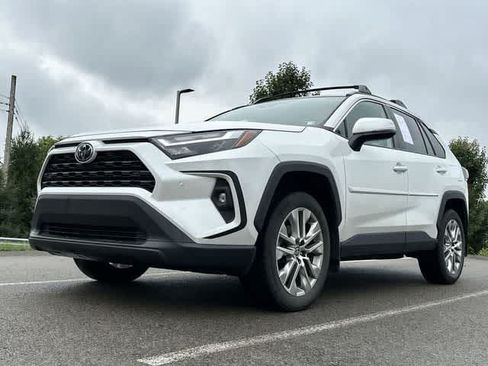 Used 2024 Toyota RAV4 XLE Premium w/ Weather Package AWD/4WD image 20