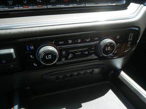 Used 2024 Chevrolet Silverado 3500 High Country w/ High Country Premium Package AWD/4WD image 30