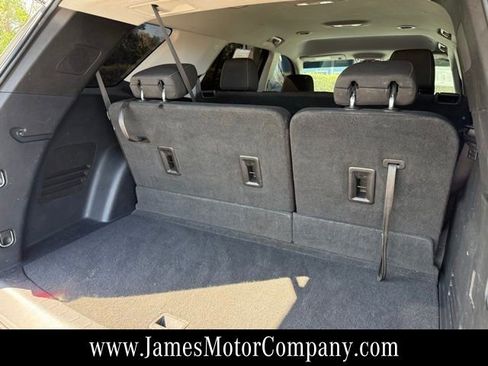 Used 2020 Chevrolet Traverse LS FWD image 16