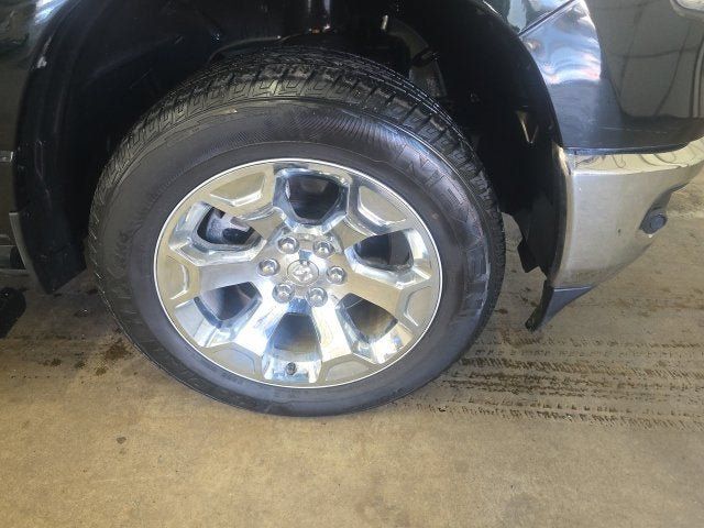 Used 2019 RAM 1500 Big Horn AWD/4WD image 2