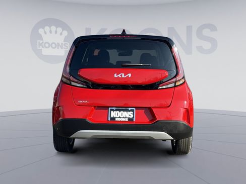Used 2025 Kia Soul LX w/ LX Technology Package image 5