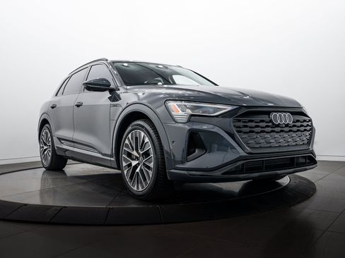 Used 2024 Audi Q8 e-tron Prestige w/ Prestige Package AWD/4WD image 1