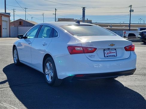 Used 2022 Chevrolet Malibu LS image 5