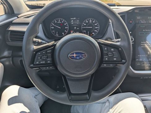Used 2025 Subaru Crosstrek 2.5i Premium AWD/4WD image 24