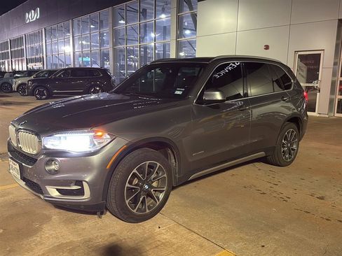 Used 2018 BMW X5 xDrive50i image 2