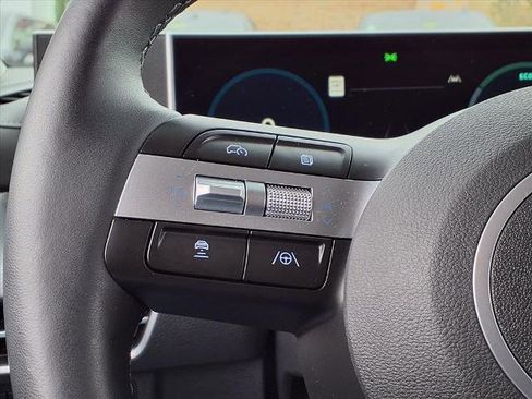 Used 2025 Hyundai Sonata Limited image 12