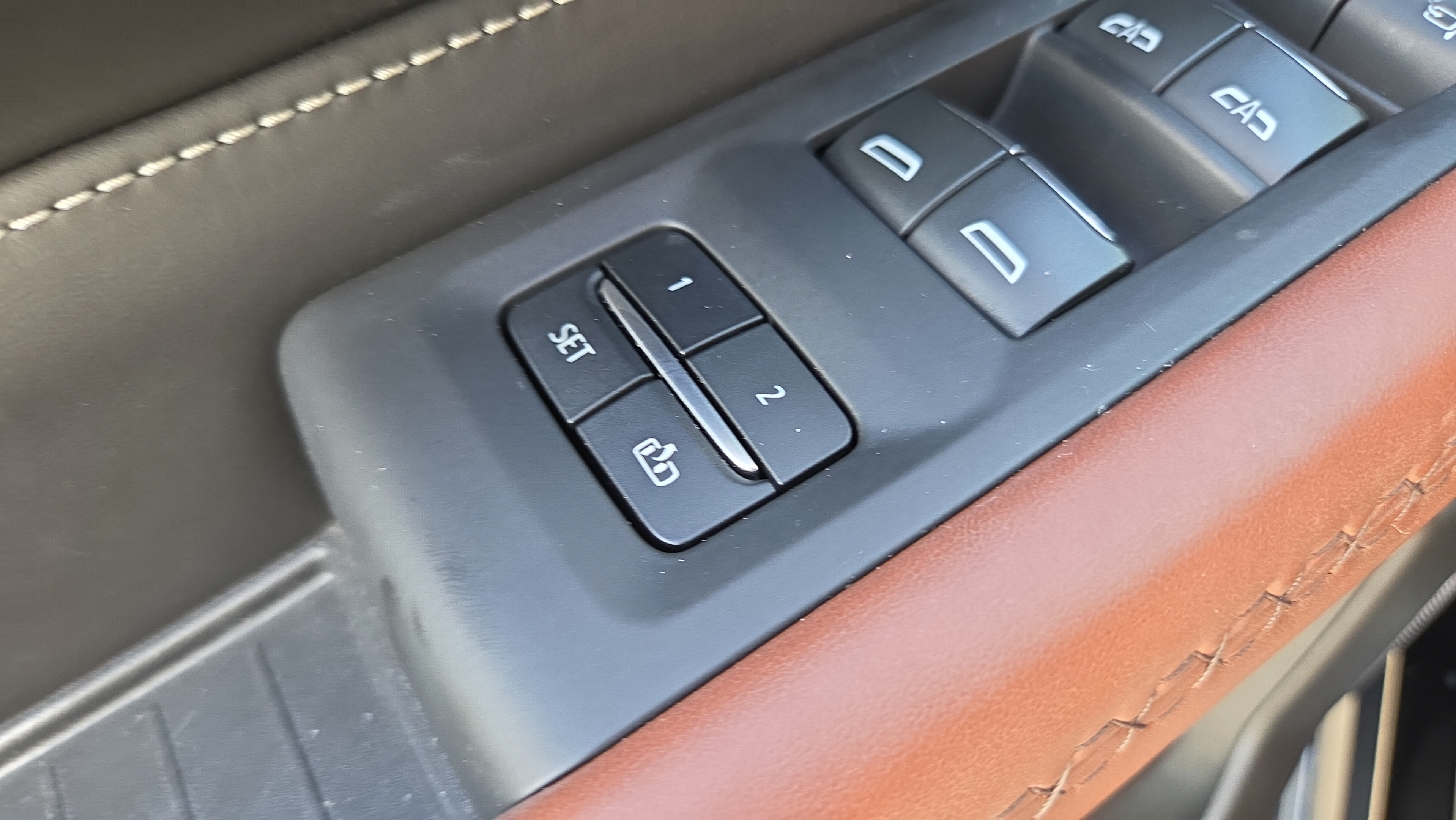 Certified 2023 GMC Yukon Denali Ultimate AWD/4WD image 29
