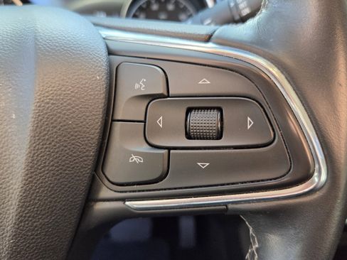 Used 2023 Buick Encore GX Essence w/ Experience Buick Package FWD image 32