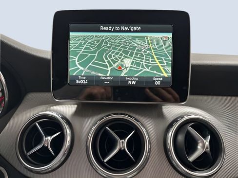 Used 2017 Mercedes-Benz GLA 250 4MATIC image 24