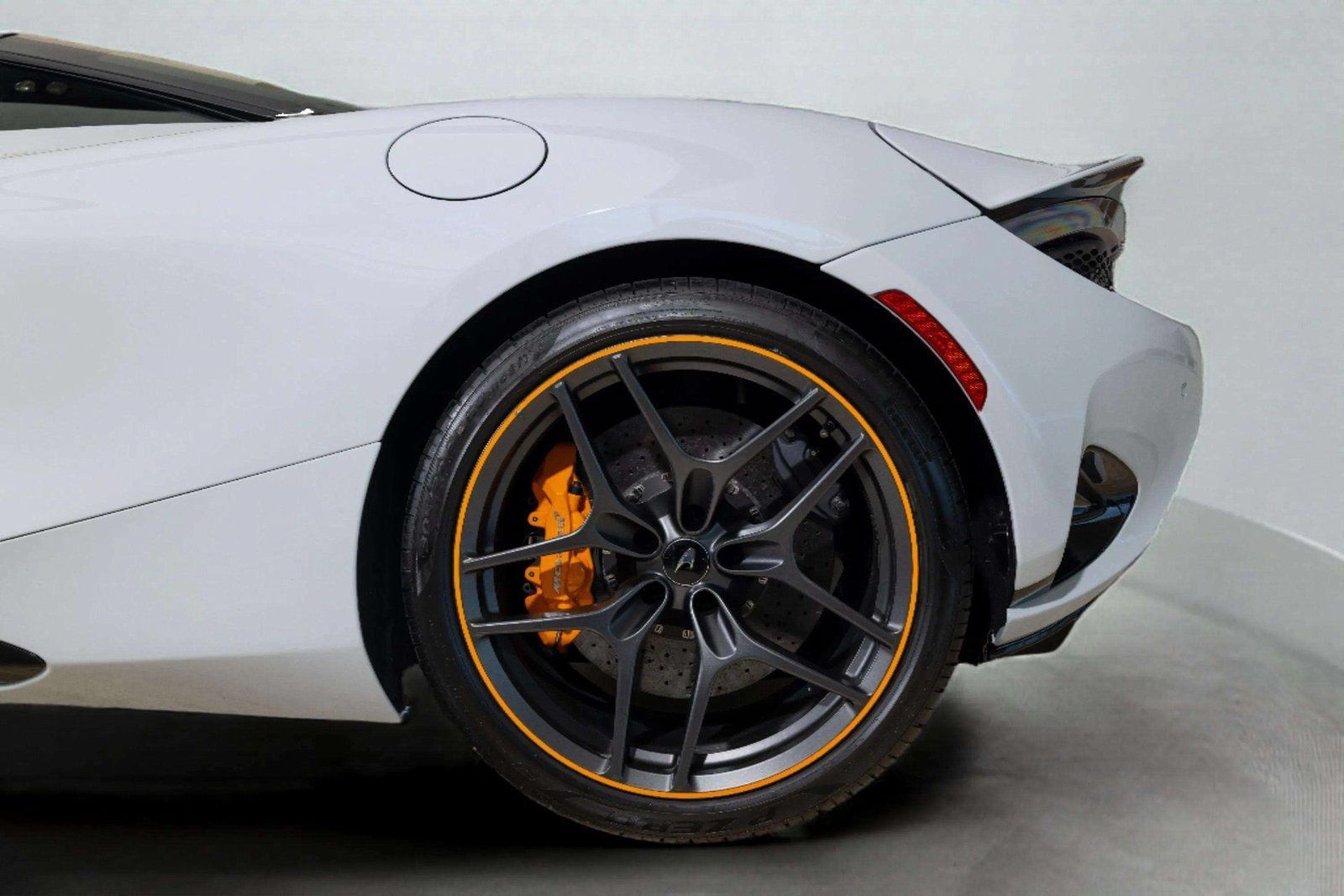 New 2026 McLaren 750S RWD image 14