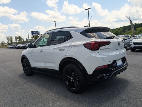 Used 2024 Buick Encore GX Sport Touring FWD image 6