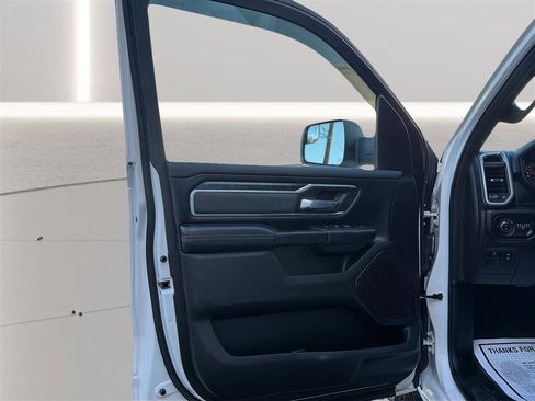 Used 2019 RAM 1500 Big Horn AWD/4WD image 14