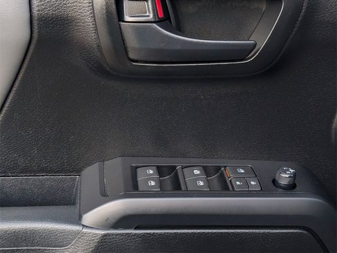 Used 2021 Toyota Tacoma SR image 19