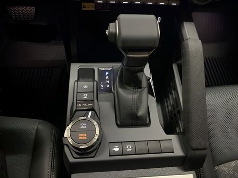 New 2025 Toyota Tacoma Limited AWD/4WD image 22