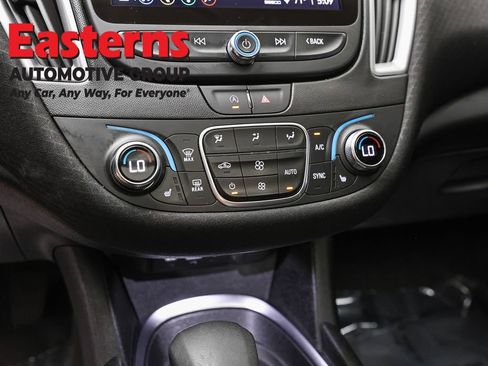 Used 2024 Chevrolet Malibu LT FWD image 20