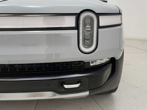 Used 2022 Rivian R1T Adventure AWD/4WD image 41