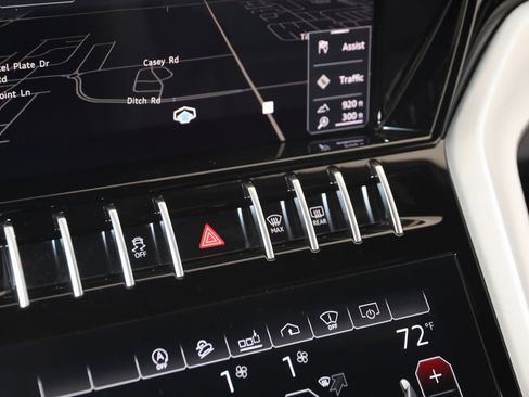 Used 2021 Lamborghini Urus image 53