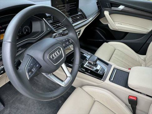 Certified 2023 Audi Q5 e Prestige AWD/4WD image 10