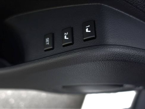 Used 2017 Toyota Mirai FWD image 24