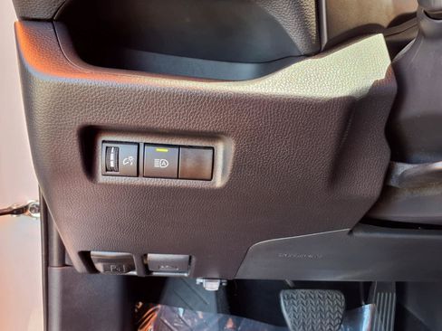 Certified 2025 Toyota RAV4 XLE FWD image 16