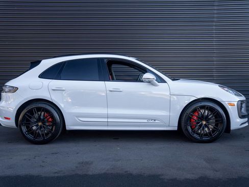 New 2026 Porsche Macan GTS AWD/4WD image 9