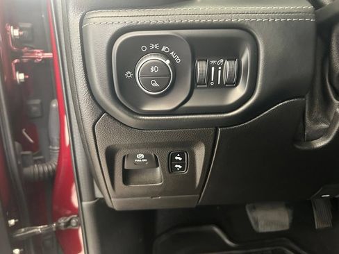 Used 2019 RAM 1500 Limited AWD/4WD image 49