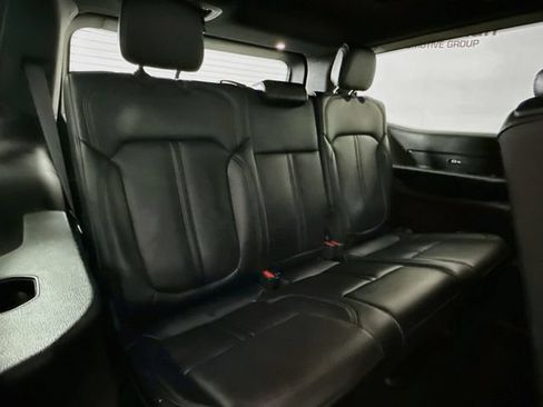 Used 2024 Jeep Wagoneer 4WD w/ Premium Group I image 29