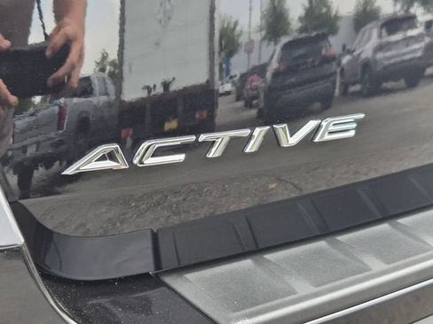 Used 2025 Ford Explorer Active w/ Active Comfort Package AWD/4WD image 16