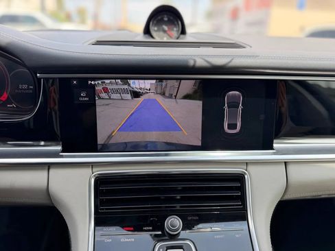 Used 2018 Porsche Panamera image 52