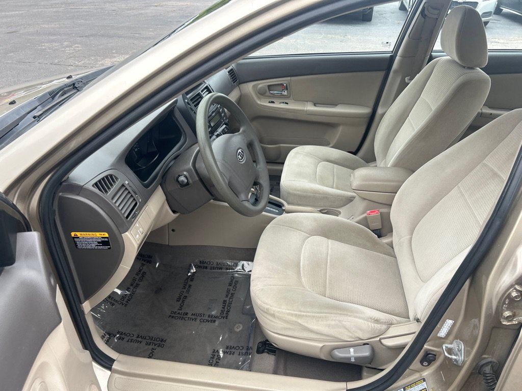 Used 2008 Kia Spectra EX FWD image 9
