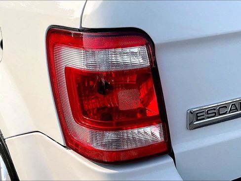 Used 2010 Ford Escape XLT FWD image 21