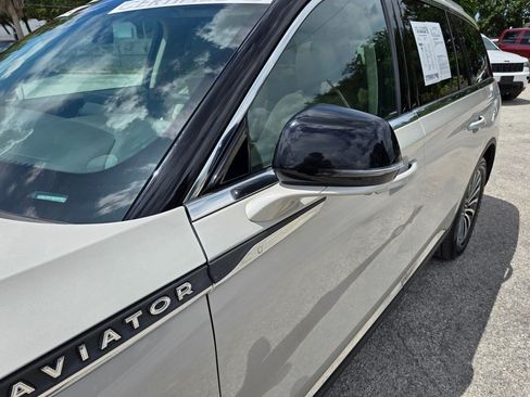 Used 2022 Lincoln Aviator Reserve RWD image 11