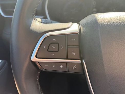 Used 2025 Toyota Highlander XSE AWD/4WD image 19