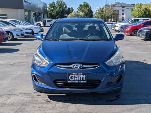 Used 2017 Hyundai Accent SE FWD image 11