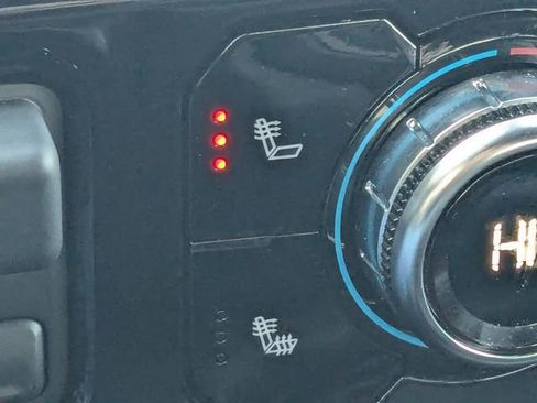 Used 2025 GMC Sierra 1500 SLT image 21