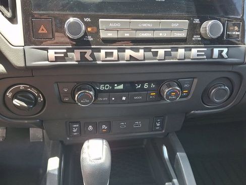 Used 2025 Nissan Frontier SV w/ SV Convenience Package AWD/4WD image 15