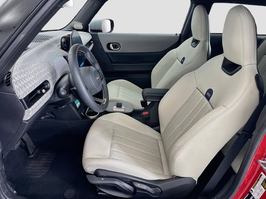 Certified 2026 MINI Cooper 2-Door Hardtop FWD image 21