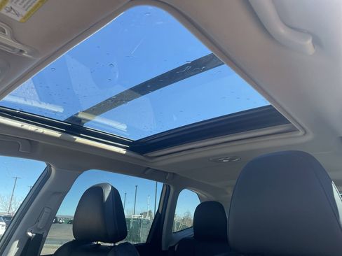 Used 2023 Subaru Forester Limited image 12