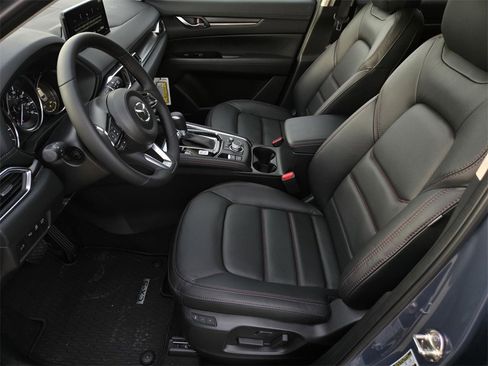 New 2025 MAZDA CX-5 Carbon Edition image 17