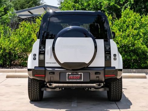New 2026 Land Rover Defender 110 X-Dynamic SE AWD/4WD image 14
