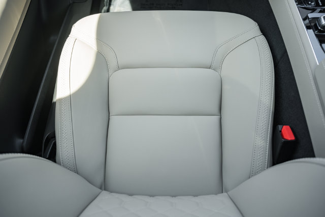 New 2026 Volvo XC90 B6 Plus w/ Protection Package Premier AWD/4WD image 32