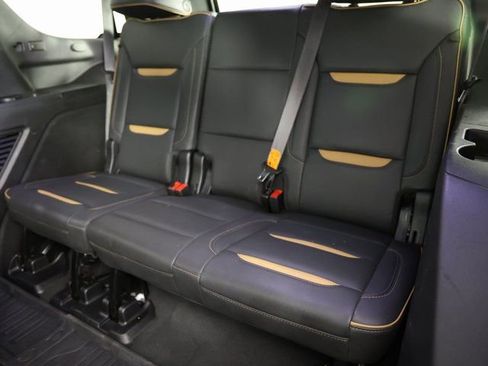 Used 2024 GMC Yukon AT4 w/ AT4 Premium Package image 10