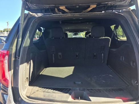 Used 2024 GMC Yukon XL SLT image 18