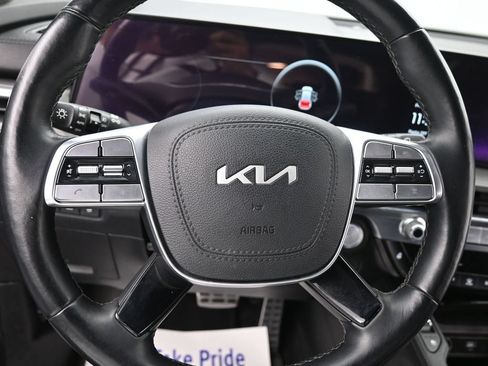 Used 2024 Kia Telluride SX Prestige X-Pro AWD/4WD image 12