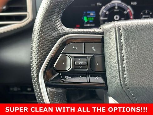Used 2025 Toyota Tundra Platinum AWD/4WD image 22