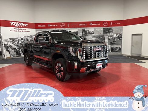 Used 2024 GMC Sierra 3500 Denali image 1