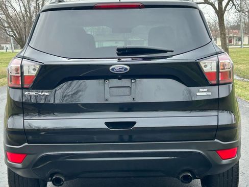 Used 2018 Ford Escape SE w/ SE Sport Appearance Package image 6