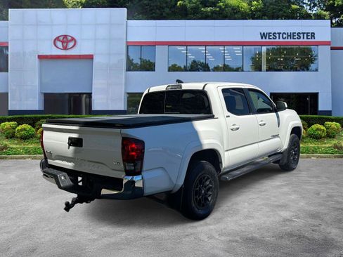 Certified 2021 Toyota Tacoma SR5 AWD/4WD image 7