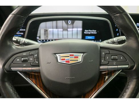 Used 2023 Cadillac Escalade Premium Luxury image 12