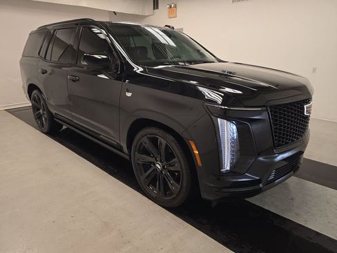 Used 2025 Cadillac Escalade Sport Platinum image 1
